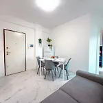 Nashville Apartment, 50 Passi Dalla A813
