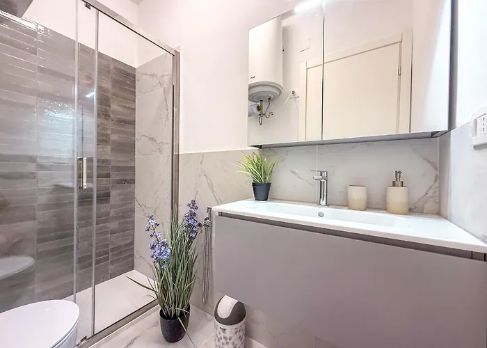 Nashville Apartment, 50 Passi Dalla A813 *